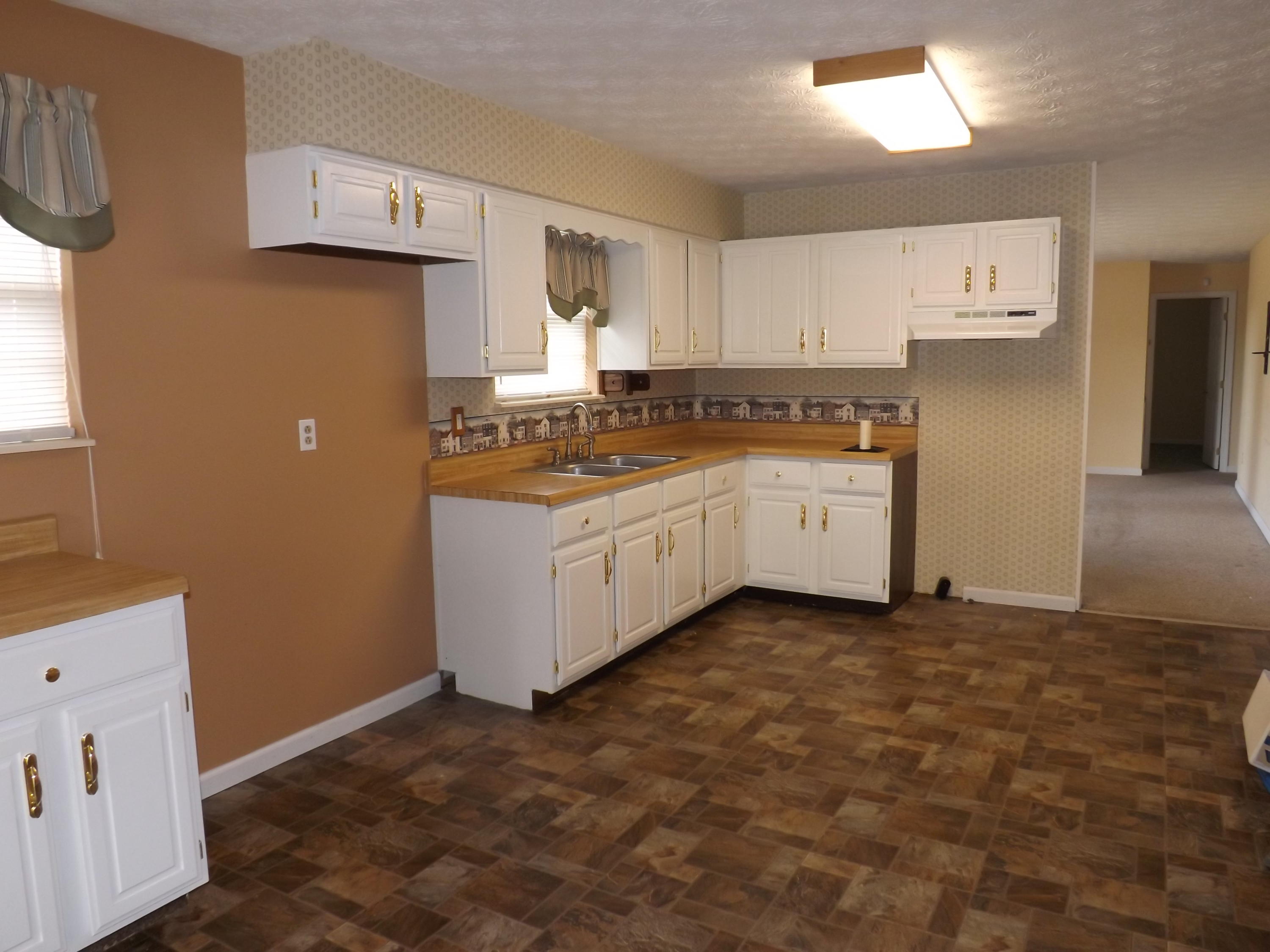 328 Parliament Road Harrogate, TN 37752 - Photo 13 of 15 DSCF0553