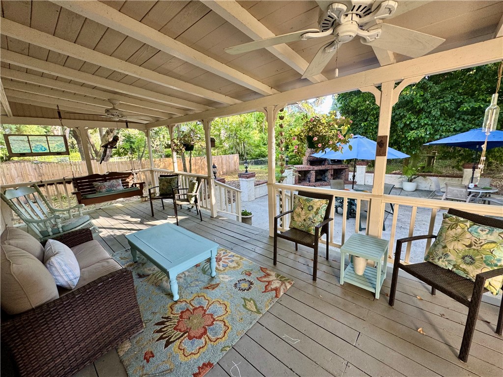 409 Pine Street St. Simons Island, GA 31522 - Photo 14 of 48