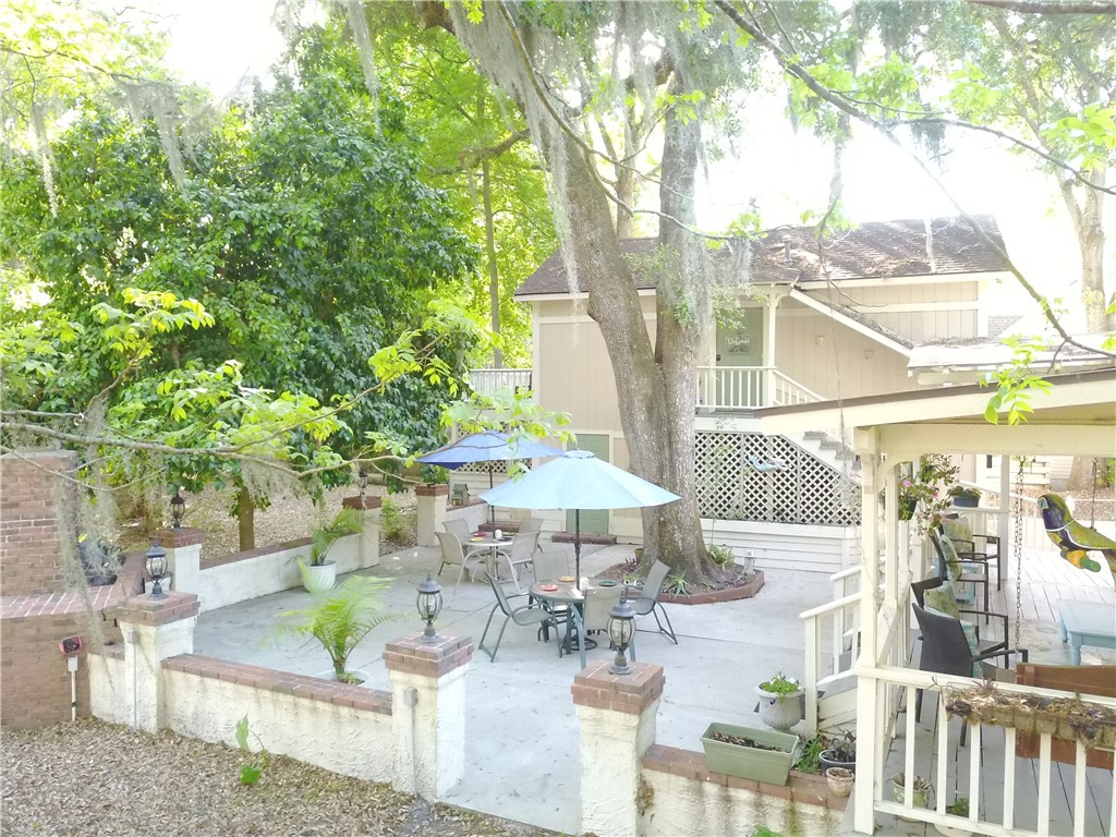 409 Pine Street St. Simons Island, GA 31522 - Photo 8 of 48