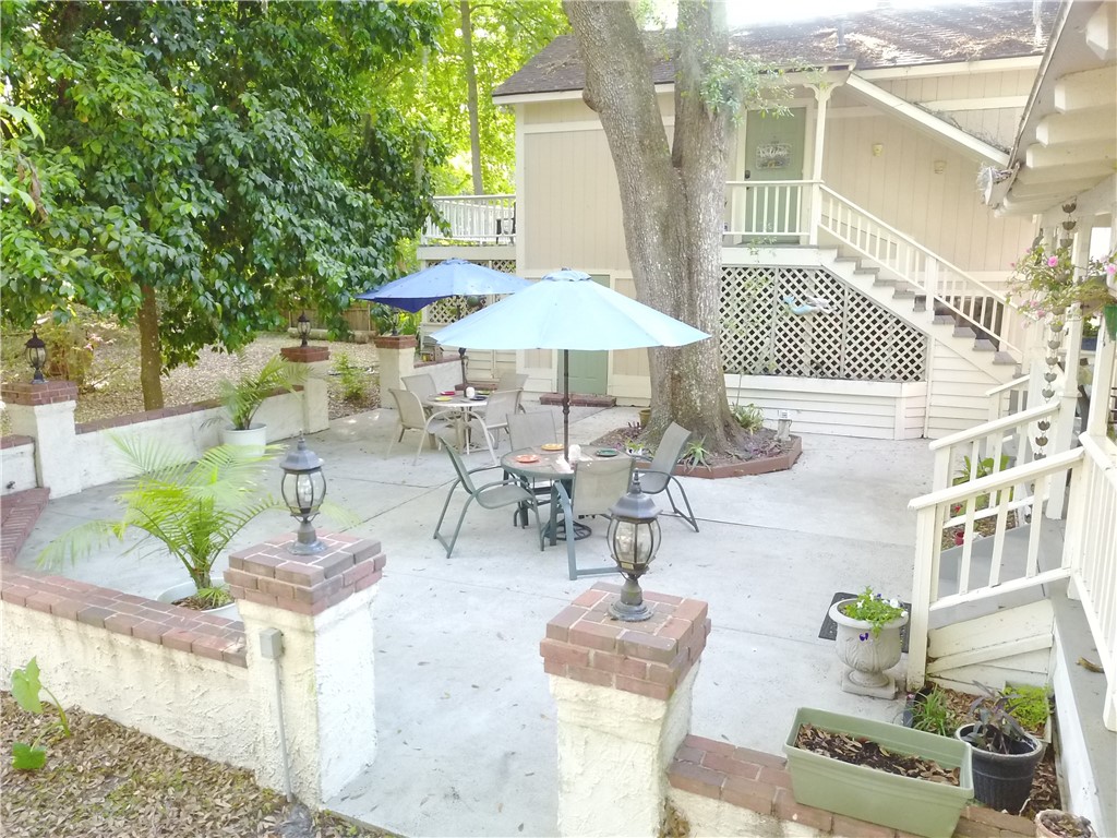 409 Pine Street St. Simons Island, GA 31522 - Photo 9 of 48