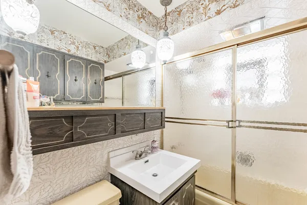 $369,000 | 2535 Oak Park Avenue, Berwyn, IL 60402