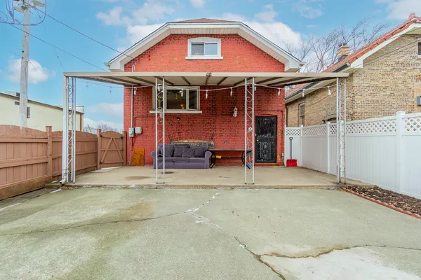 $369,000 | 2535 Oak Park Avenue, Berwyn, IL 60402