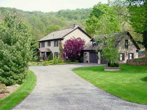 802 Four Mile Run Road Ligonier, PA 15658 - Photo 3 of 7 Gallery Image 3