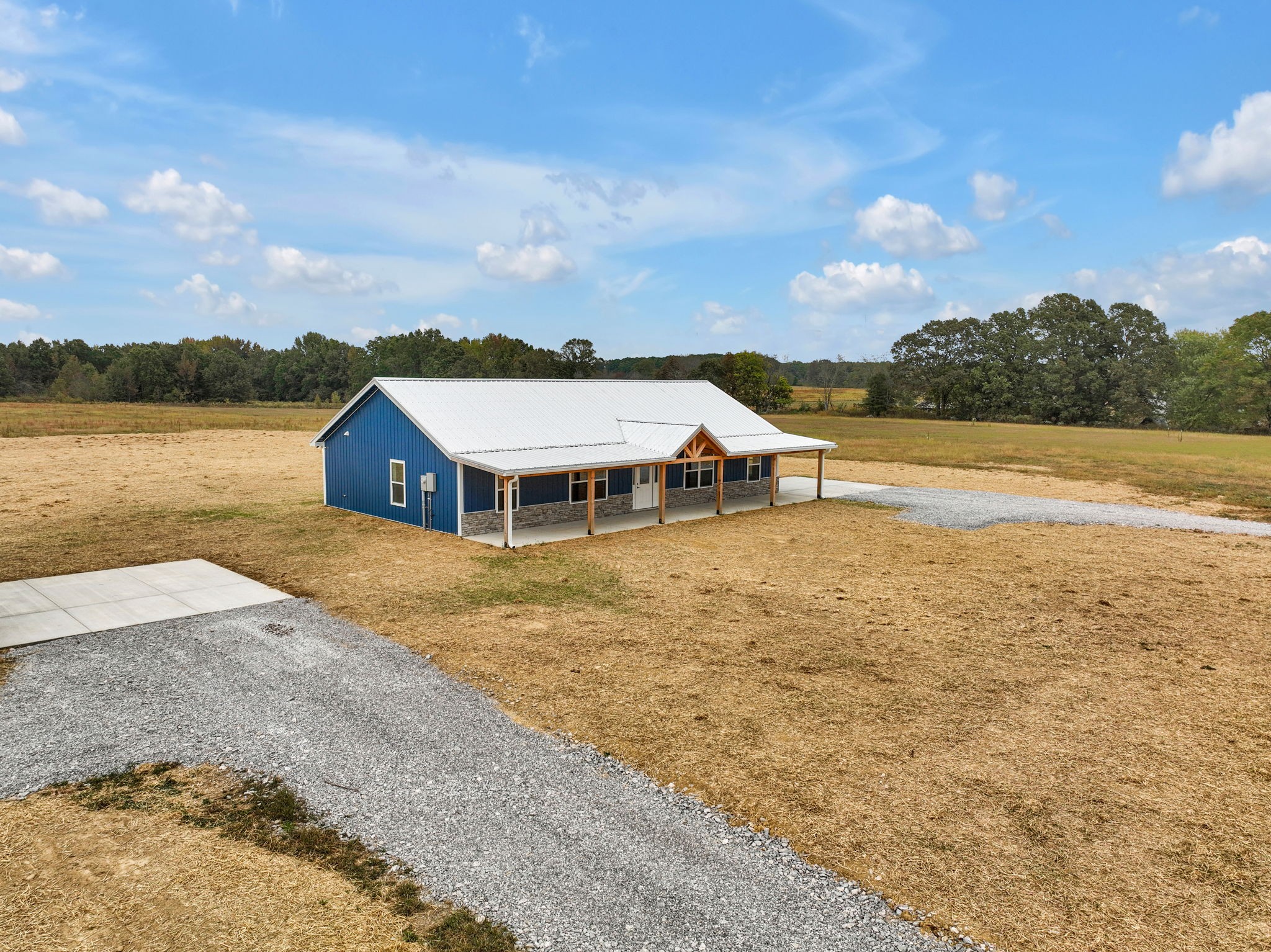 313 Dugout Road Summertown, TN 38483 - Photo 10 of 58 Gallery Image 10