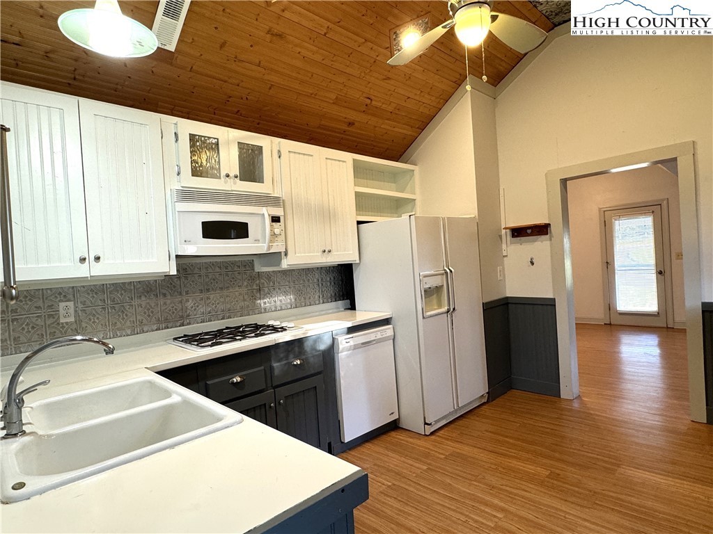 365 Vestal Road Sparta, NC 28675 - Photo 14 of 39 Gallery Image 14