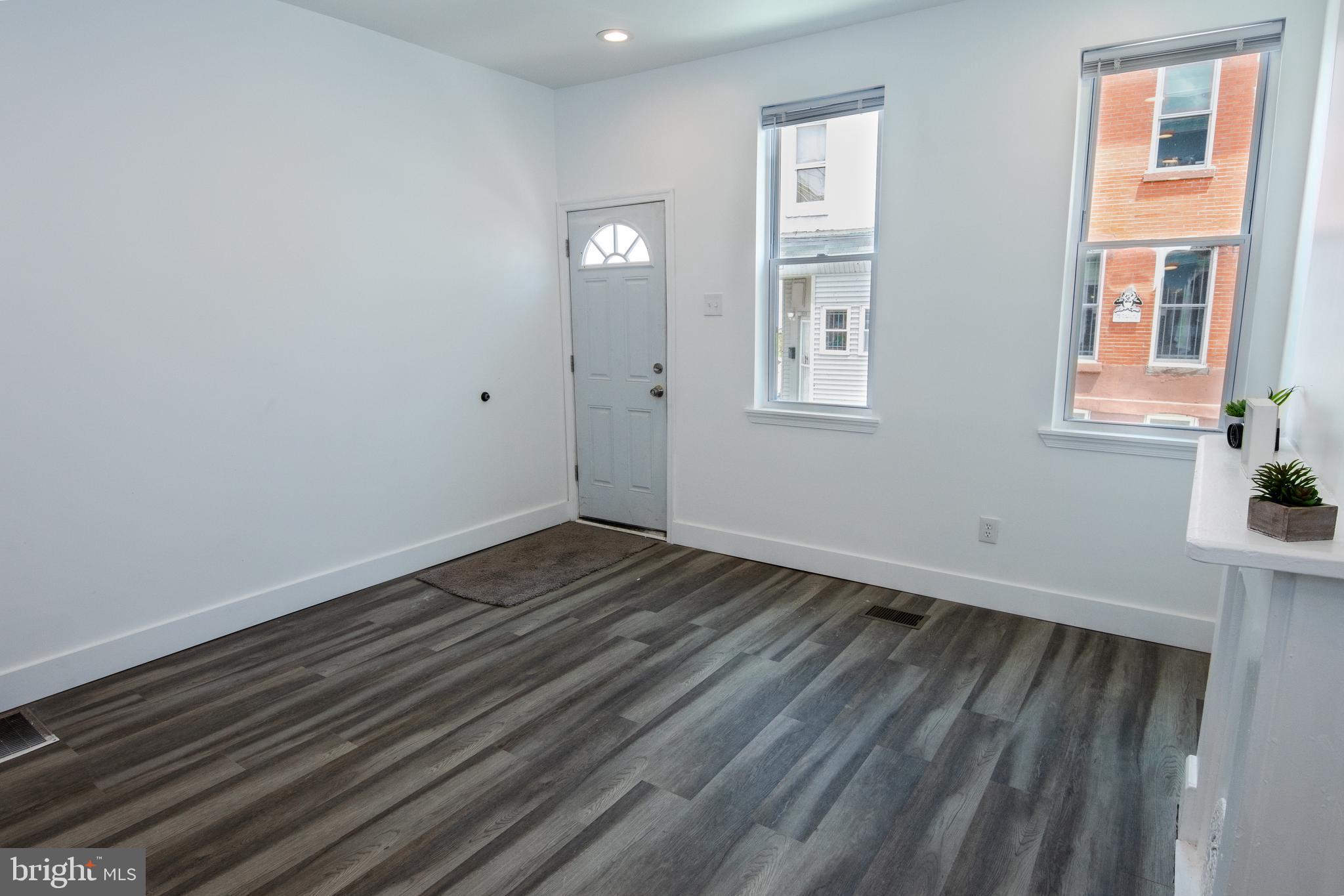 2036 North Cleveland Street Philadelphia, PA 19121 - Photo 3 of 29