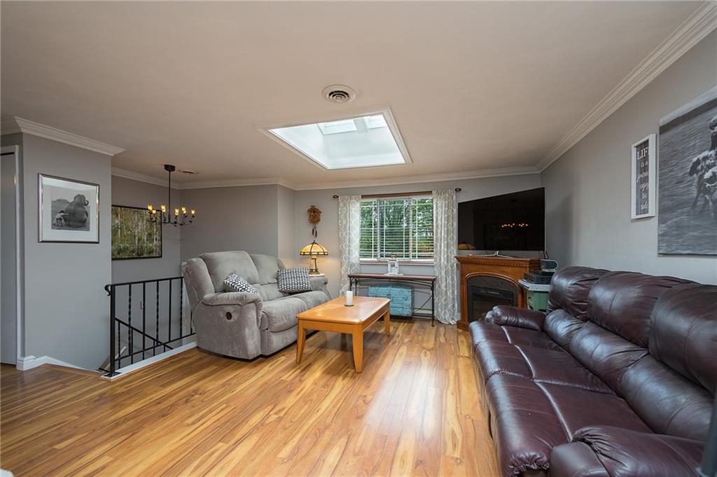 627 New Texas Road Pittsburgh, PA 15239 - Photo 12 of 25 Gallery Image 12
