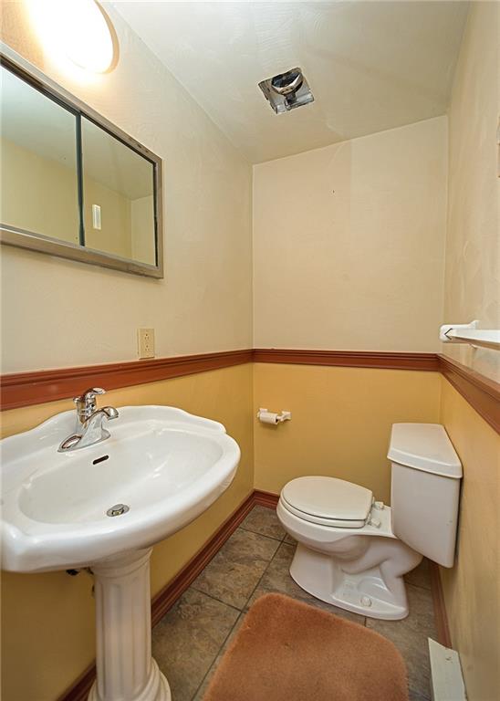 627 New Texas Road Pittsburgh, PA 15239 - Photo 24 of 25 Gallery Image 24