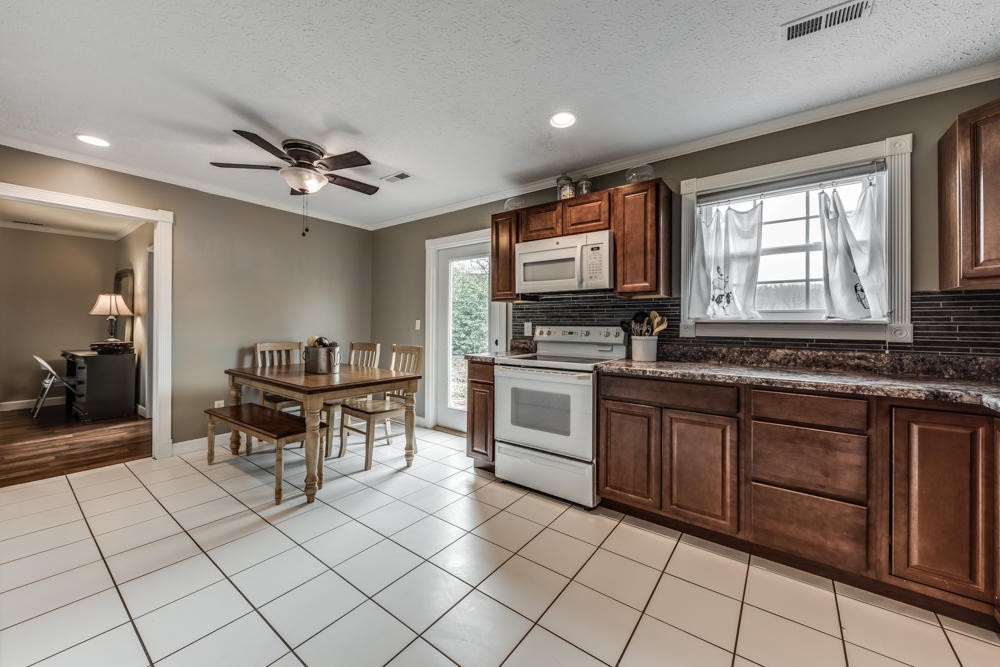 7301 Clarendon Road Powell, TN 37849 - Photo 7 of 24 Gallery Image 7