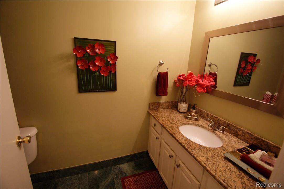 6887 Lahser Road Bloomfield Hills, MI 48301 - Photo 14 of 21 Lahser 6887 (61).JPG