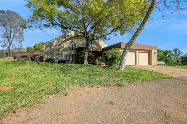 $430,000 | 7176 Cross Star Trail, Browns Valley, CA 95918