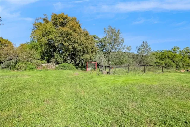 $430,000 | 7176 Cross Star Trail, Browns Valley, CA 95918