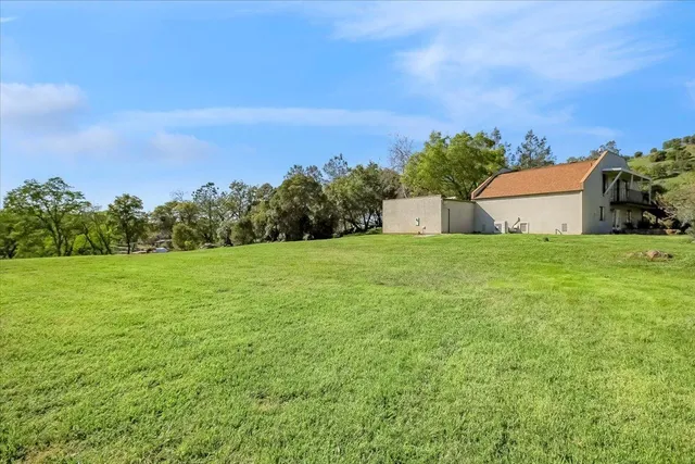 $430,000 | 7176 Cross Star Trail, Browns Valley, CA 95918