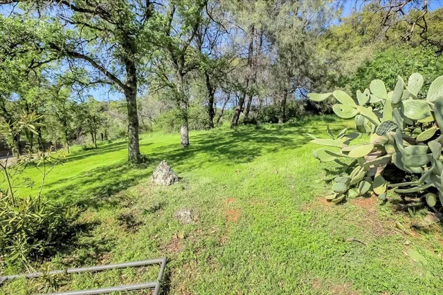 $430,000 | 7176 Cross Star Trail, Browns Valley, CA 95918