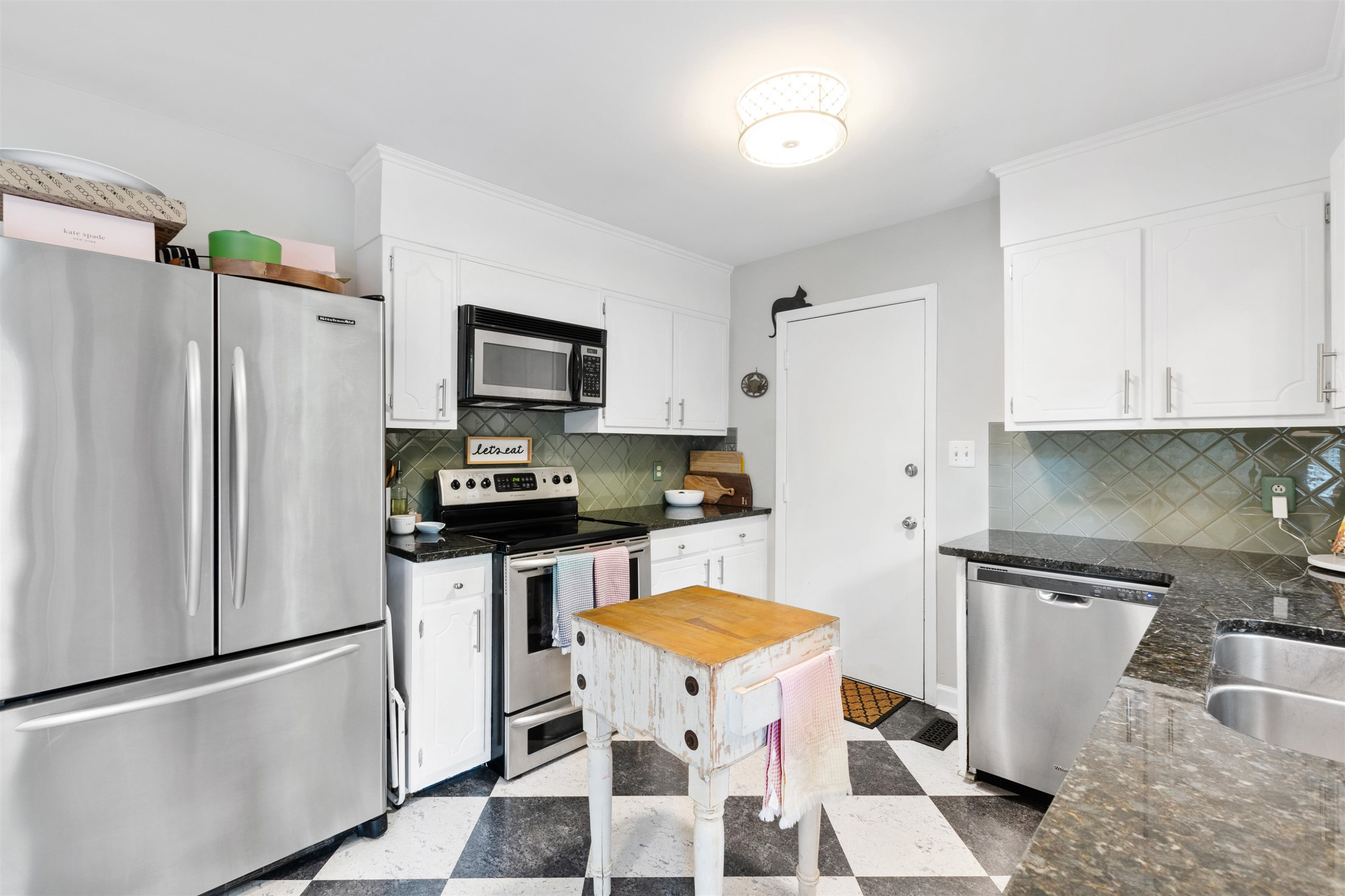 516 East Millbrook Road Raleigh, NC 27609 - Photo 9 of 23 Photo 9
