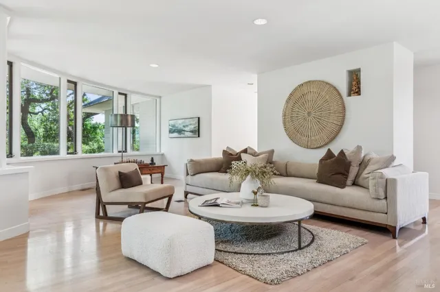 $5,950,000 | 5768 Silverado Trail, Napa, CA 94558