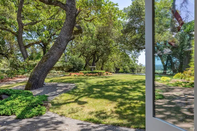 $5,950,000 | 5768 Silverado Trail, Napa, CA 94558