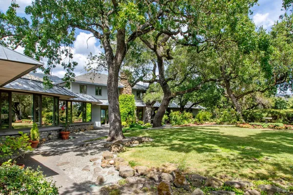 $5,295,000 | 5768 Silverado Trail, Napa, CA 94558