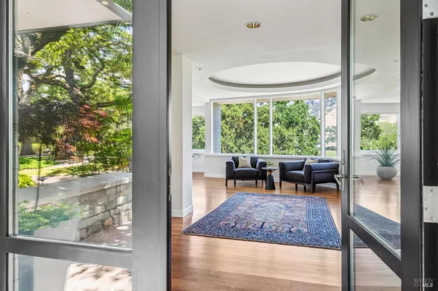 $5,950,000 | 5768 Silverado Trail, Napa, CA 94558
