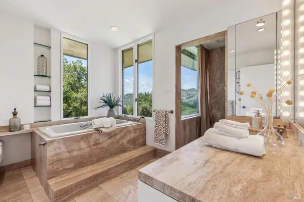 $5,295,000 | 5768 Silverado Trail, Napa, CA 94558