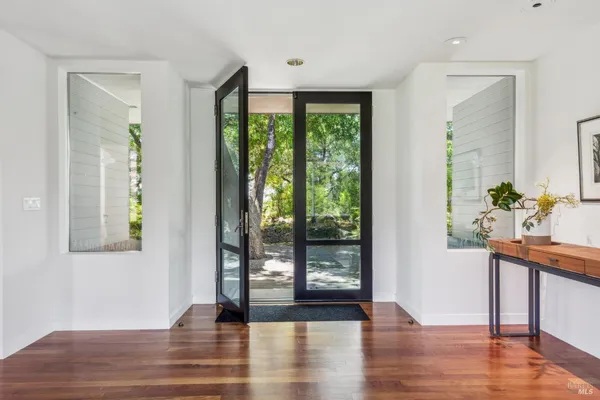 $5,295,000 | 5768 Silverado Trail, Napa, CA 94558