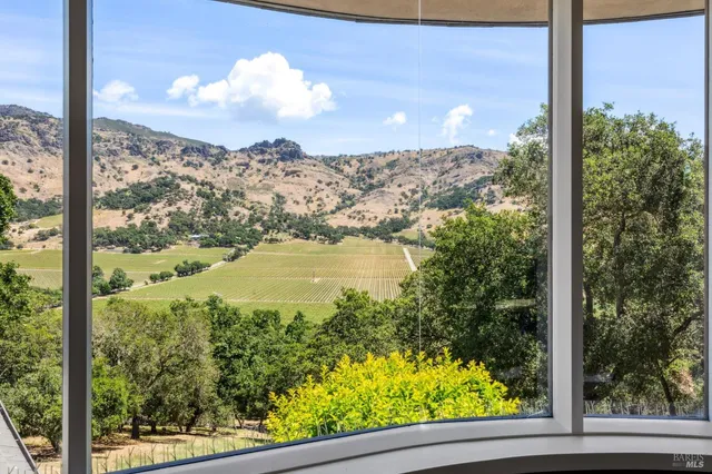 $5,950,000 | 5768 Silverado Trail, Napa, CA 94558