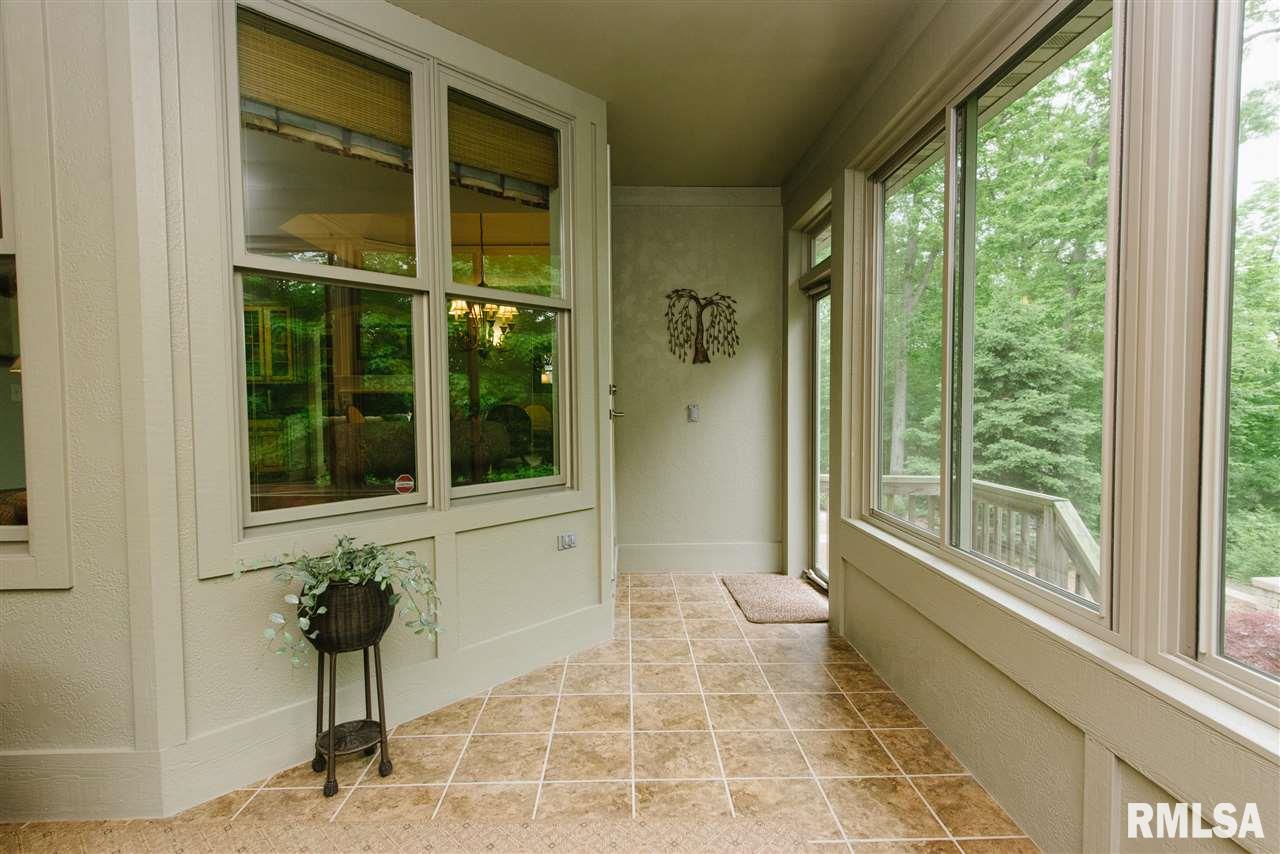 9419 North Frye Road Peoria, IL 61615 - Photo 13 of 36 Gallery Image 13