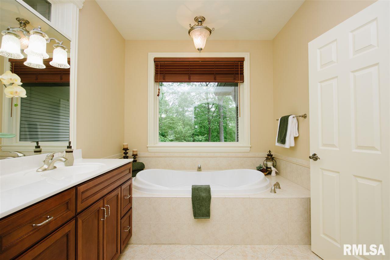 9419 North Frye Road Peoria, IL 61615 - Photo 20 of 36 Gallery Image 20