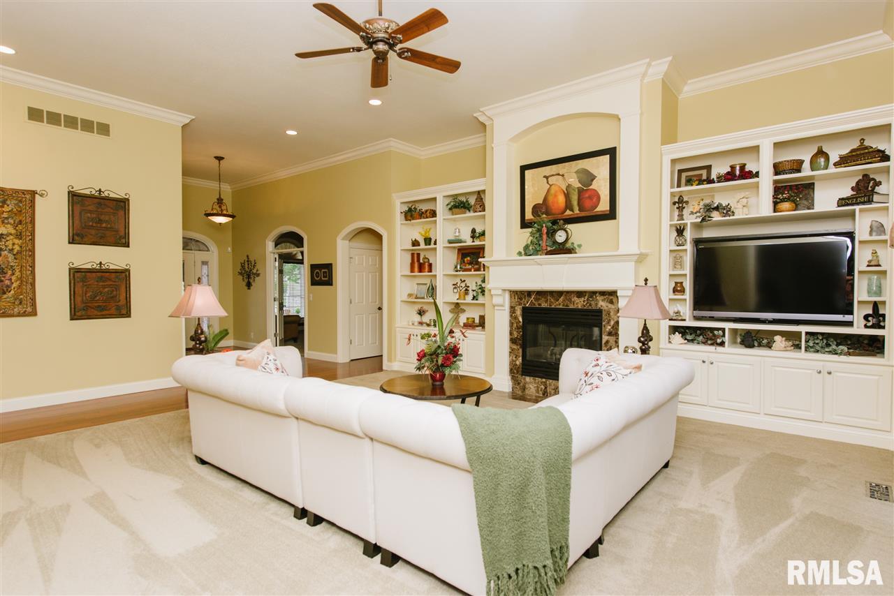 9419 North Frye Road Peoria, IL 61615 - Photo 8 of 36 Gallery Image 8