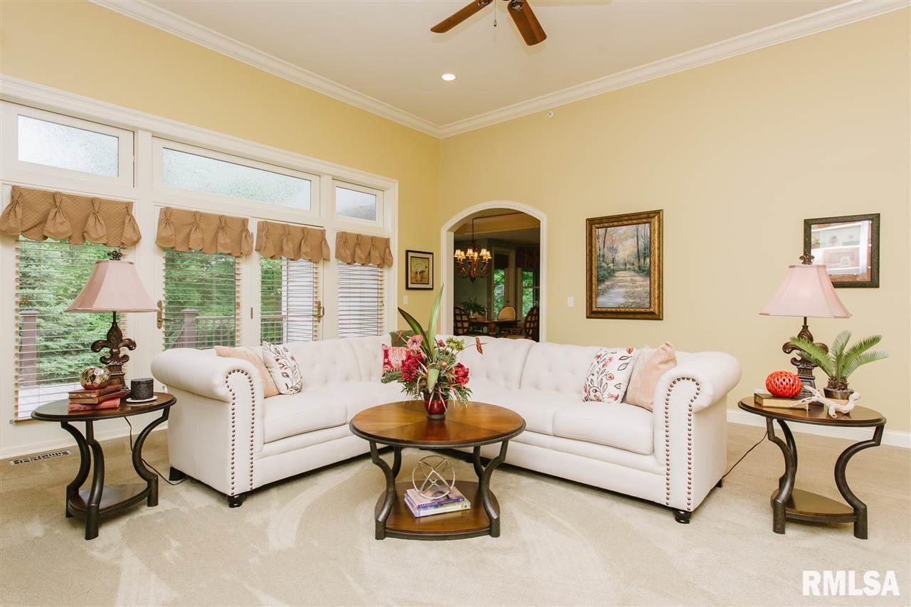 9419 North Frye Road Peoria, IL 61615 - Photo 9 of 36 Gallery Image 9