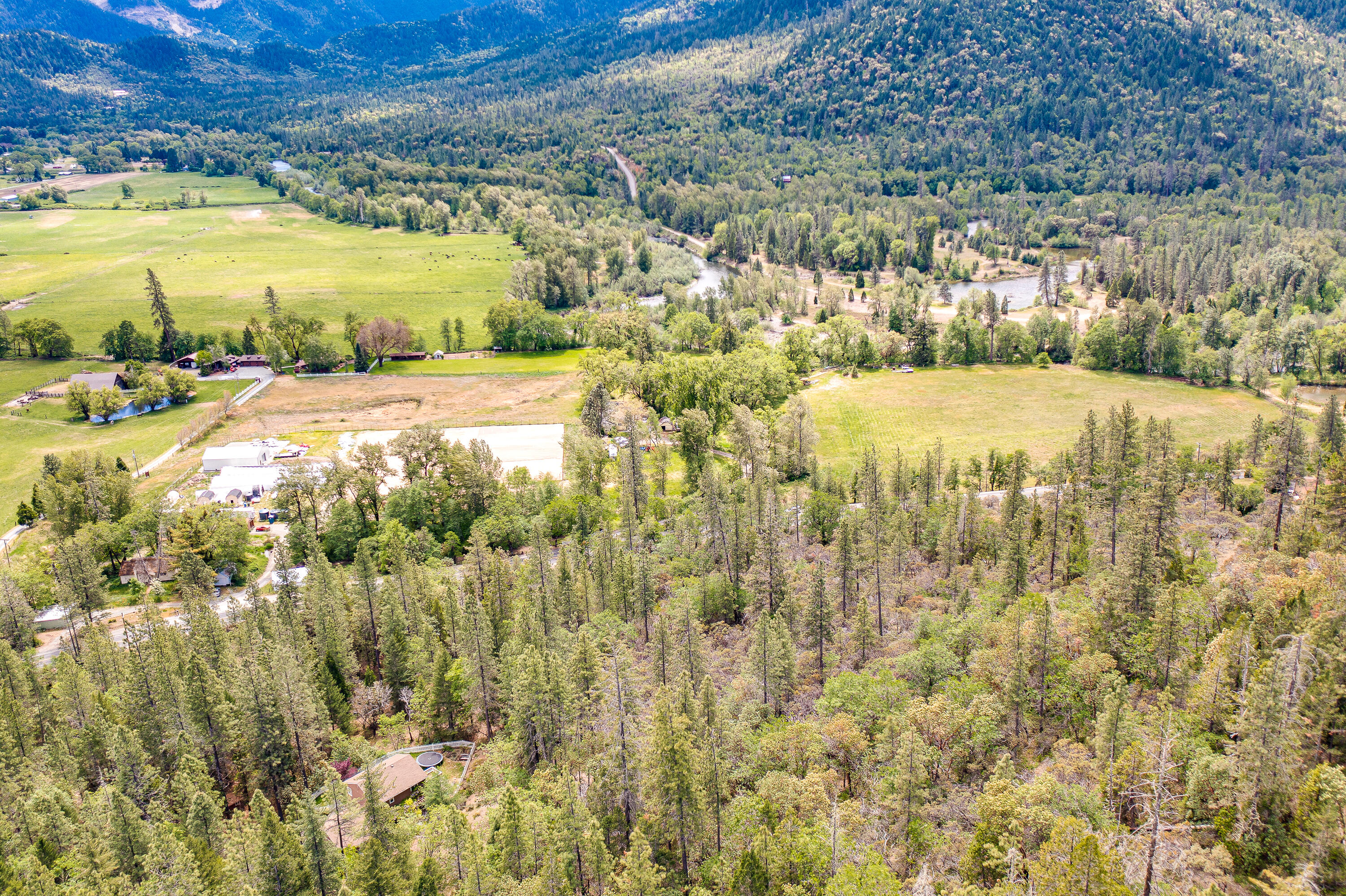 610 Fish Hatchery Road Grants Pass, OR 97527 - Photo 7 of 12 DJI_0979HDR1