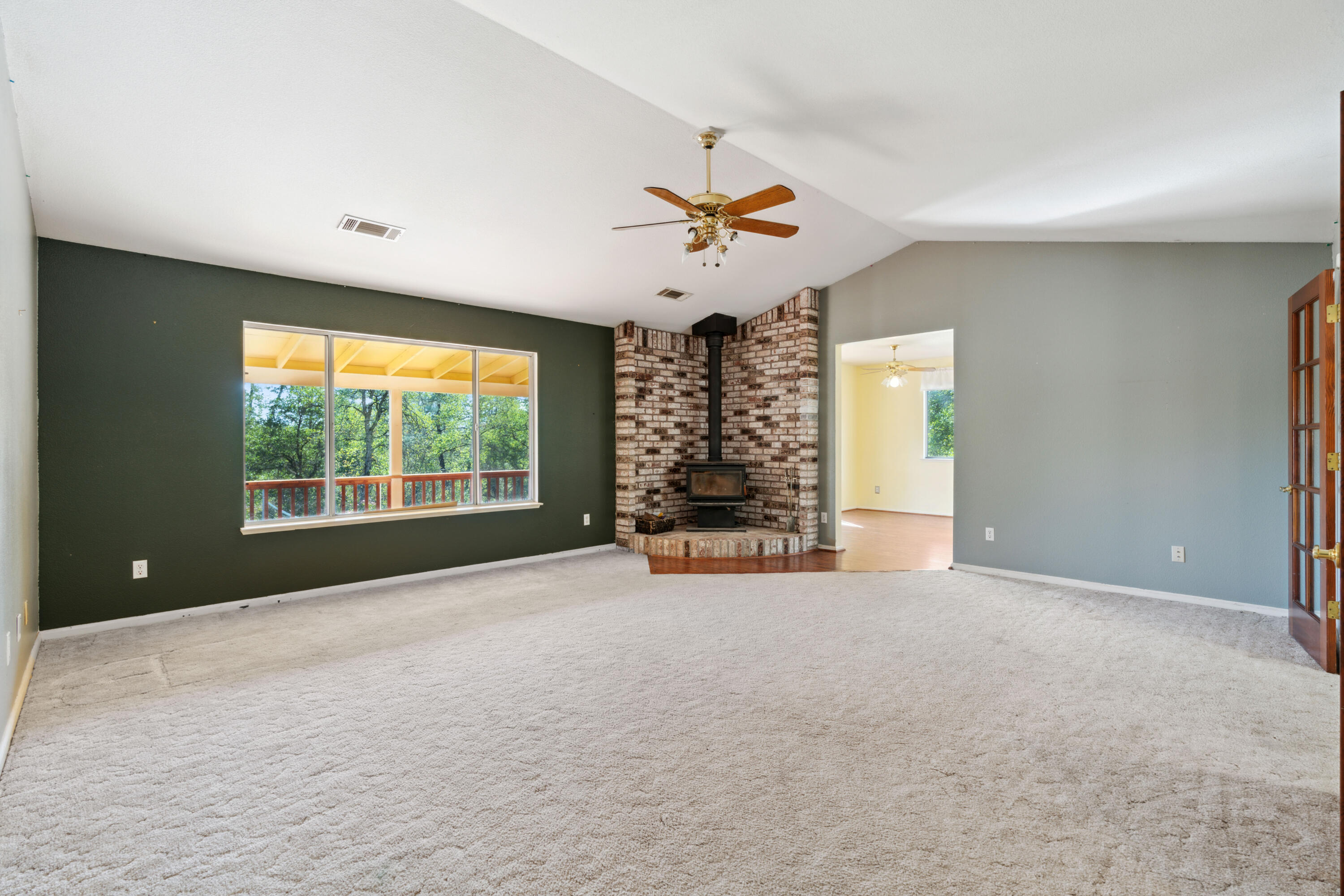 11621 Sonora Trail Redding, CA 96003 - Photo 12 of 56 EZZ09039
