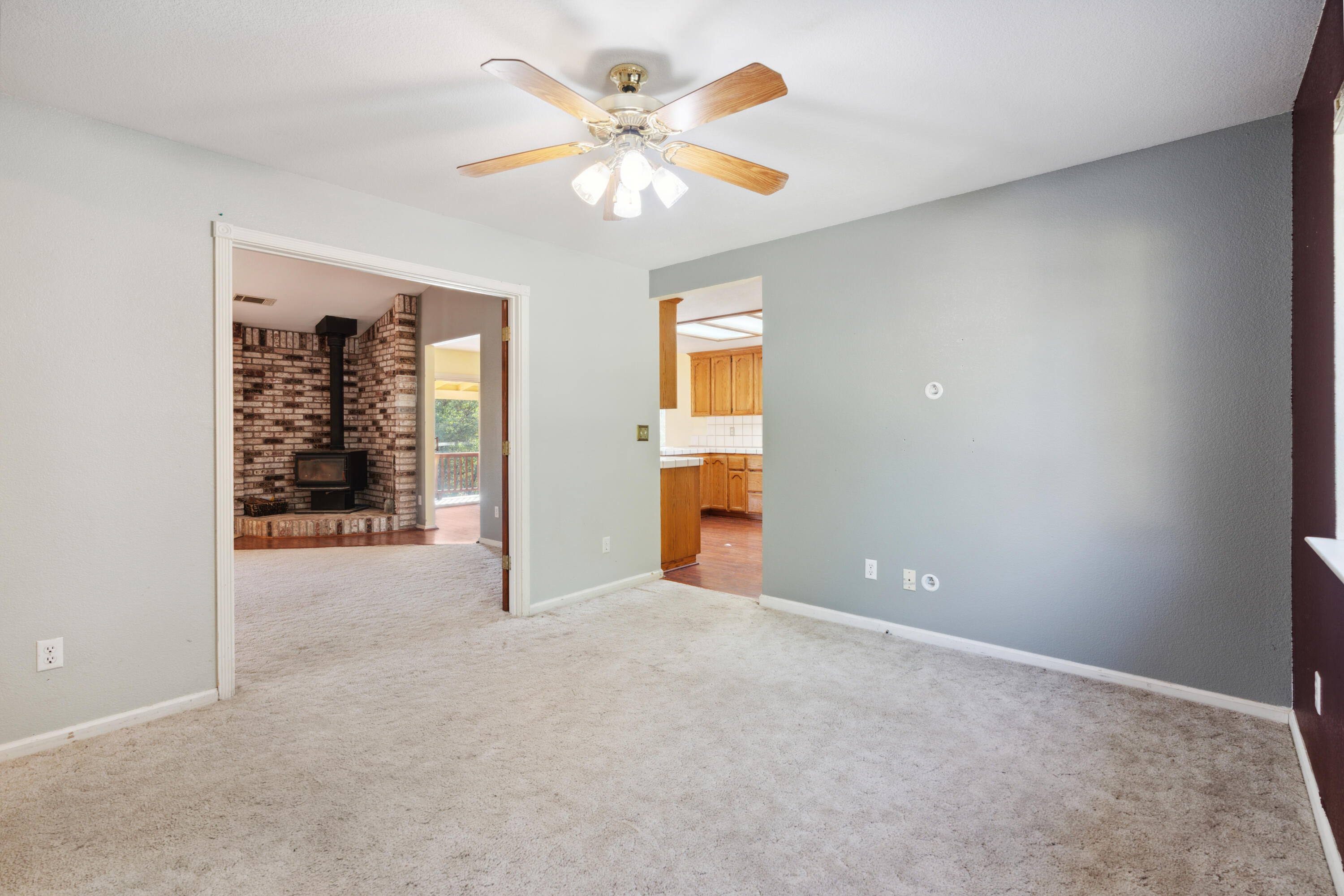 11621 Sonora Trail Redding, CA 96003 - Photo 9 of 56 EZZ09045