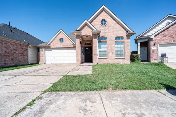 $2,000 | 10306 Gerlach Street, Houston, TX 77034