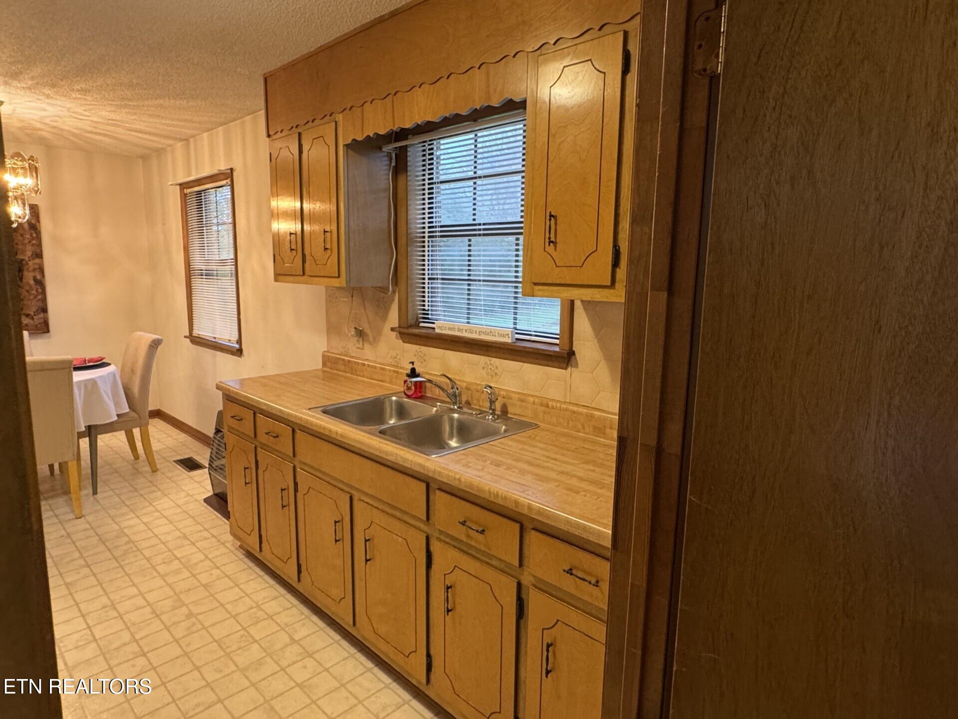 96 County Garage Road Crossville, TN 38555 - Photo 15 of 36 thumbnail_IMG_3896