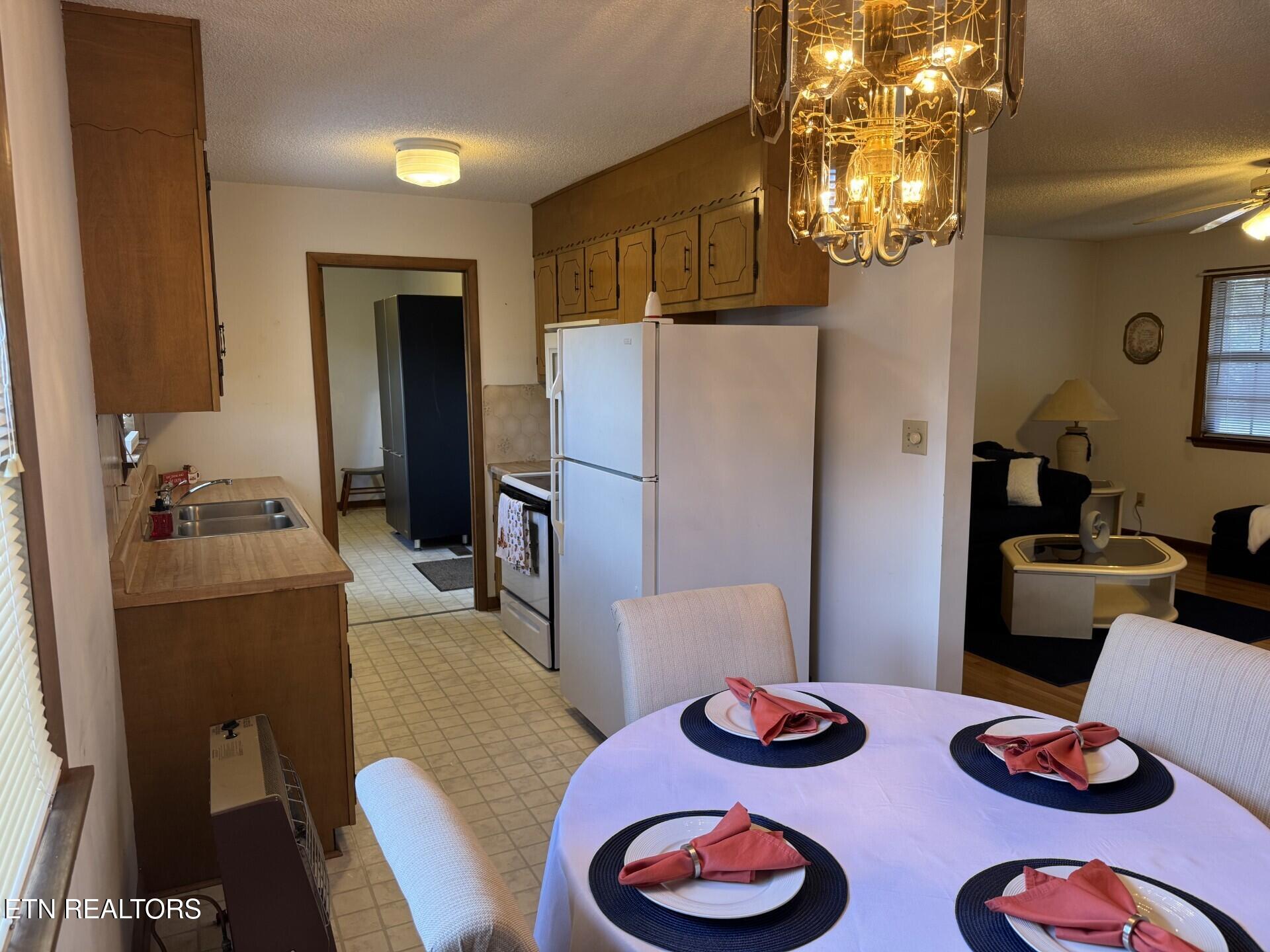 96 County Garage Road Crossville, TN 38555 - Photo 4 of 36 thumbnail_IMG_3948