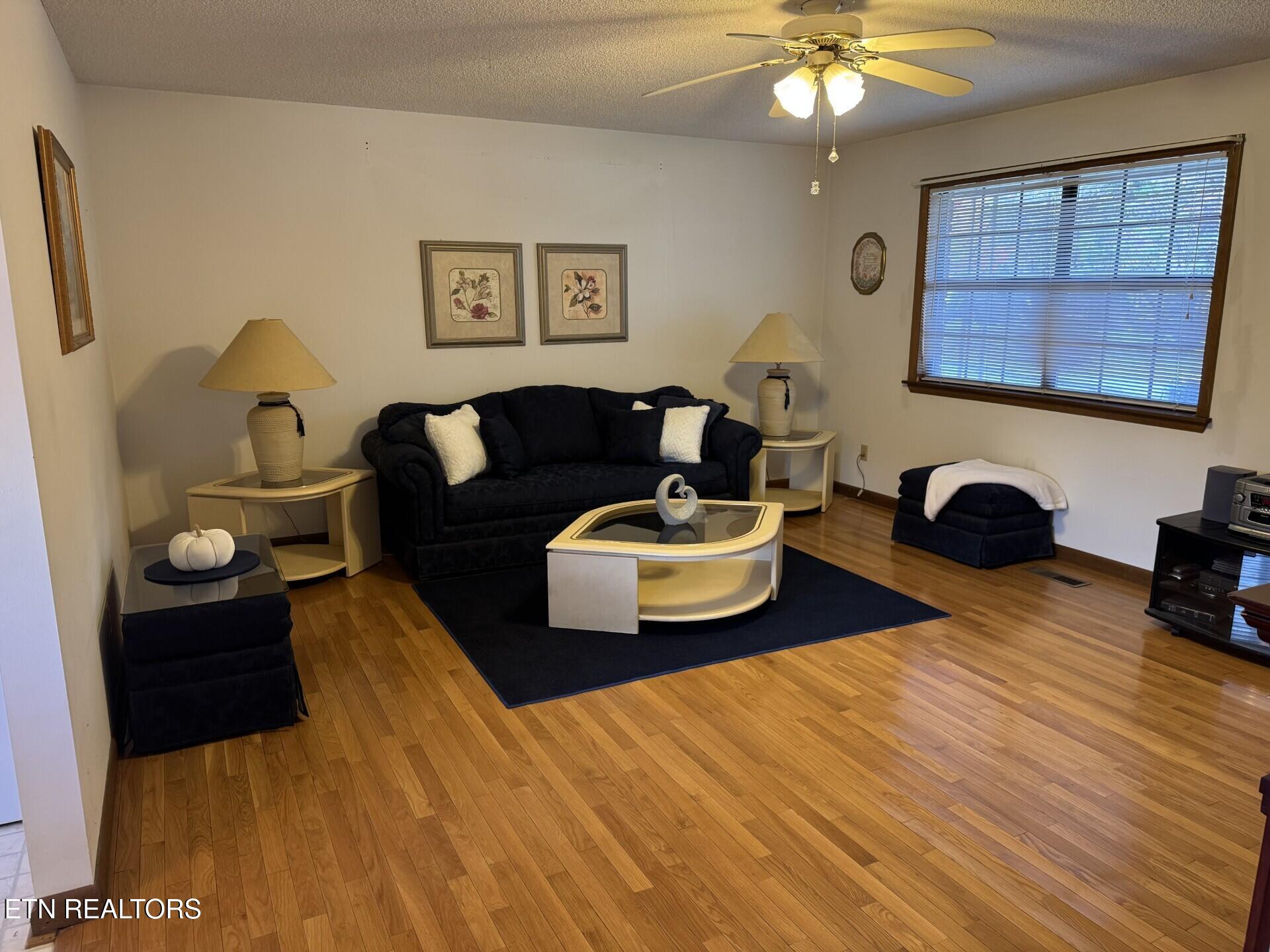 96 County Garage Road Crossville, TN 38555 - Photo 5 of 36 thumbnail_IMG_3952