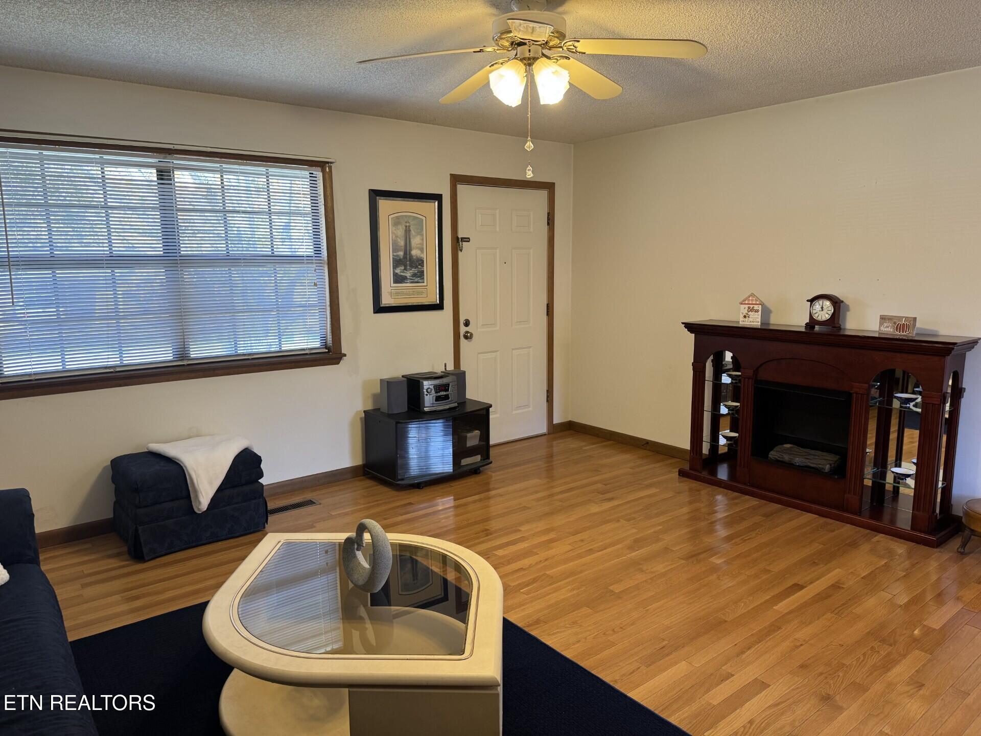 96 County Garage Road Crossville, TN 38555 - Photo 9 of 36 thumbnail_IMG_3956