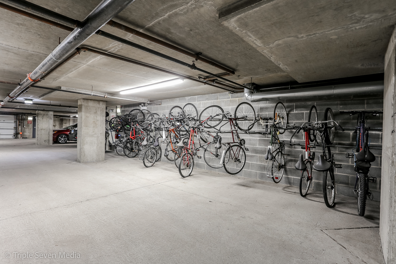 939 West Madison Street, Unit 206 Chicago, IL 60607 - Photo 18 of 20 a view of bike garage