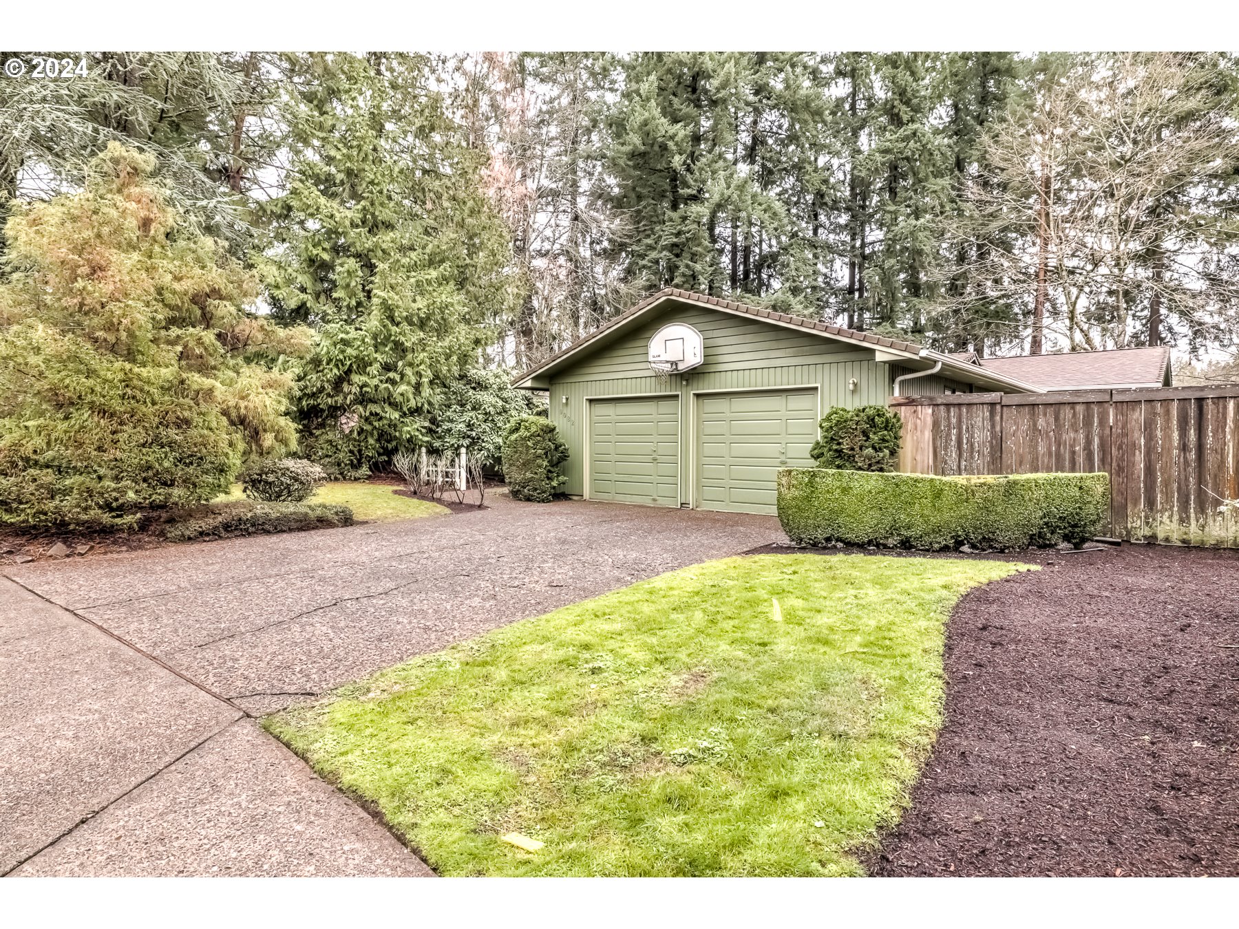 9082 Southwest Arapaho Road Tualatin, OR 97062 - Photo 1 of 31 Gallery Image 1