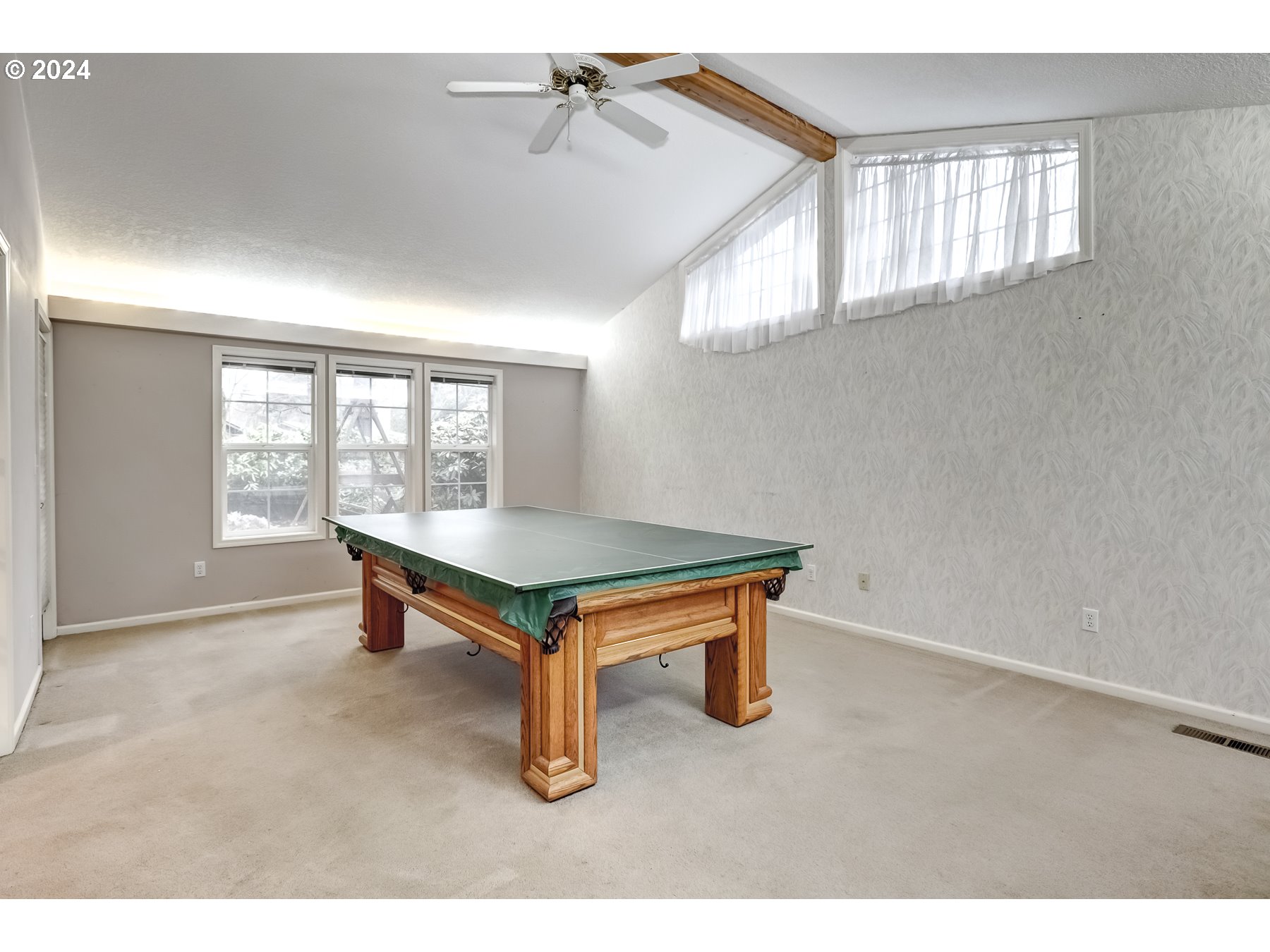 9082 Southwest Arapaho Road Tualatin, OR 97062 - Photo 17 of 31 Bonus Room