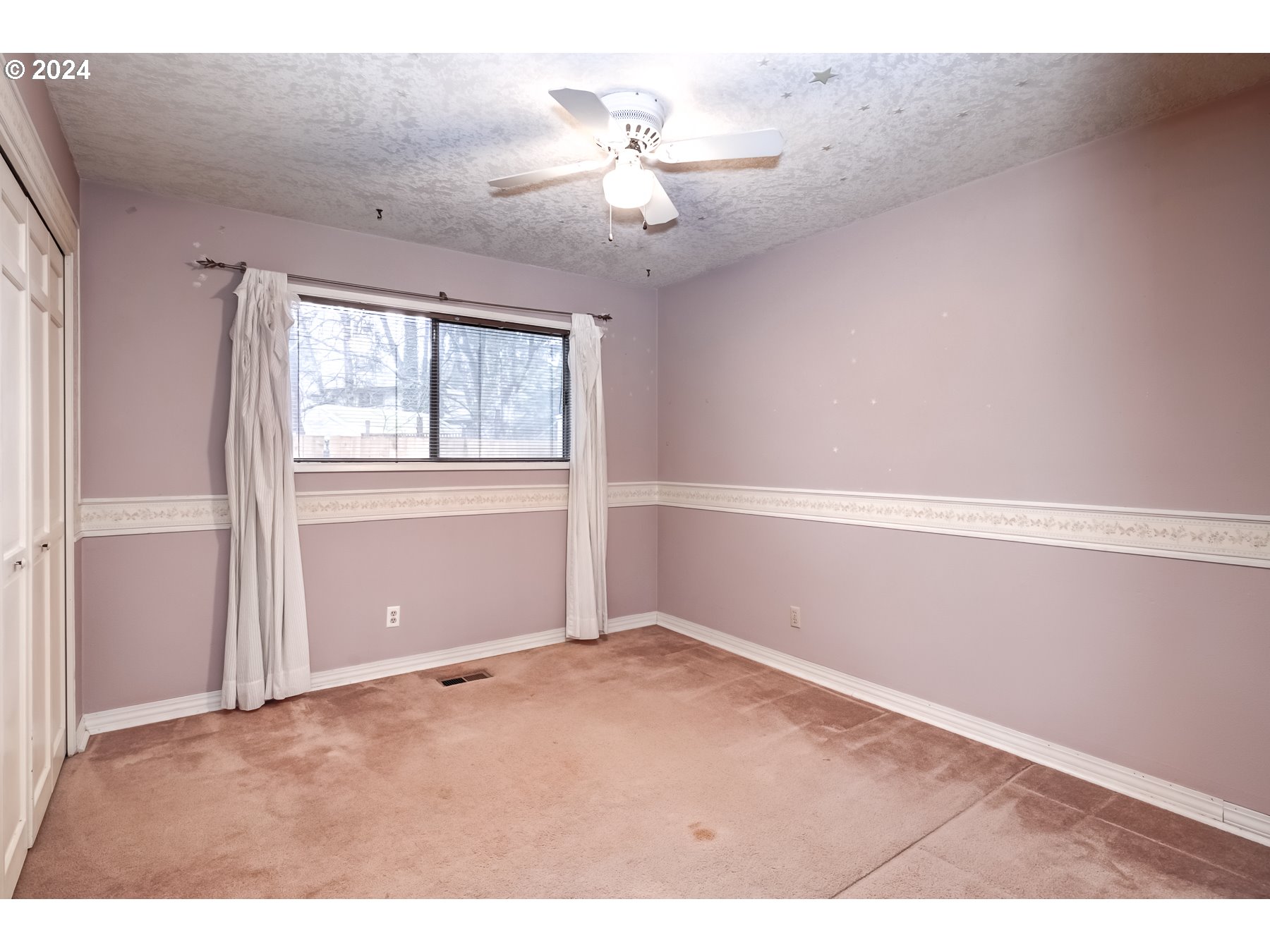 9082 Southwest Arapaho Road Tualatin, OR 97062 - Photo 22 of 31 Bedroom