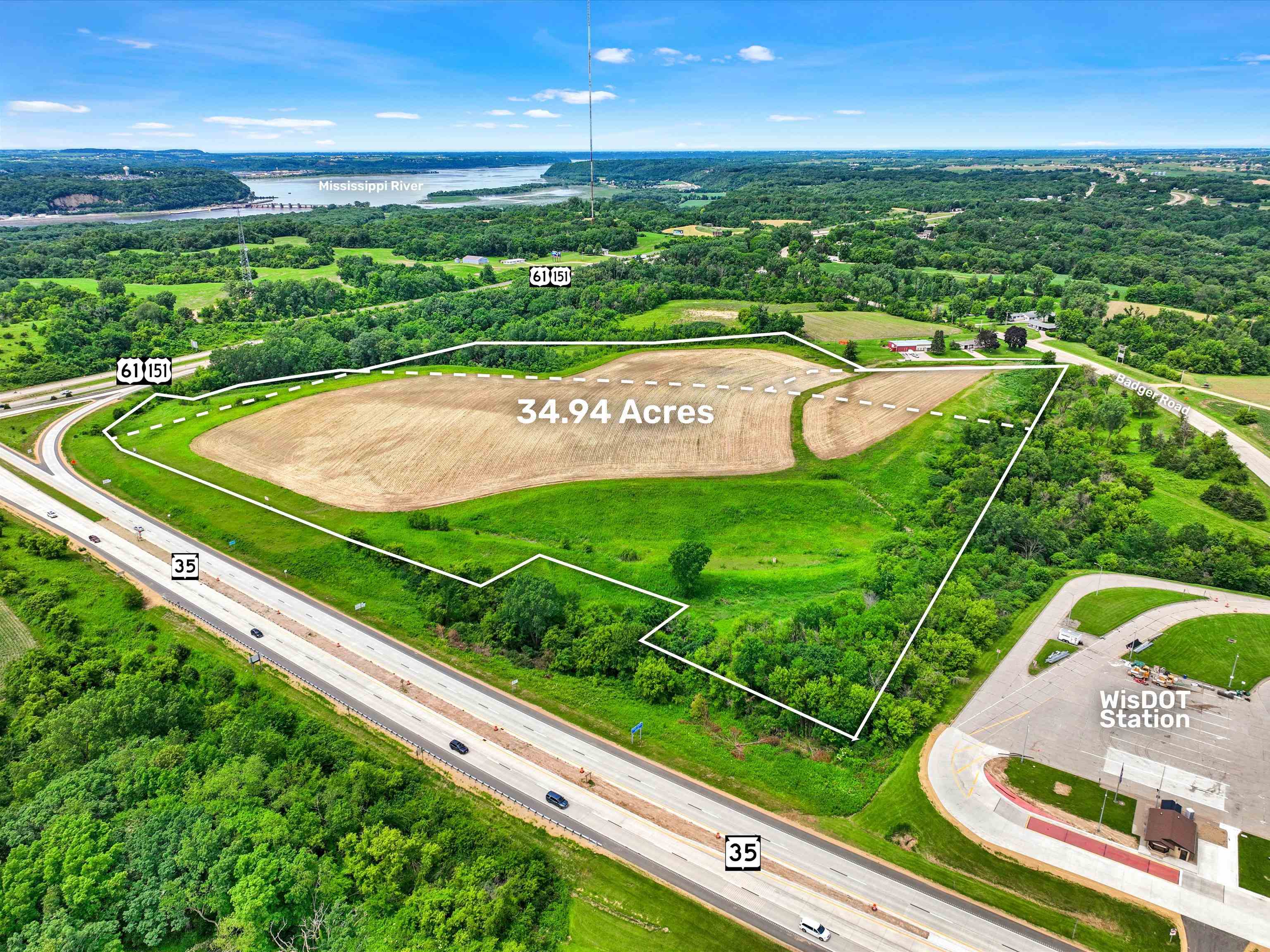 527 Badger Road Hazel Green, WI 53811 - Photo 8 of 13