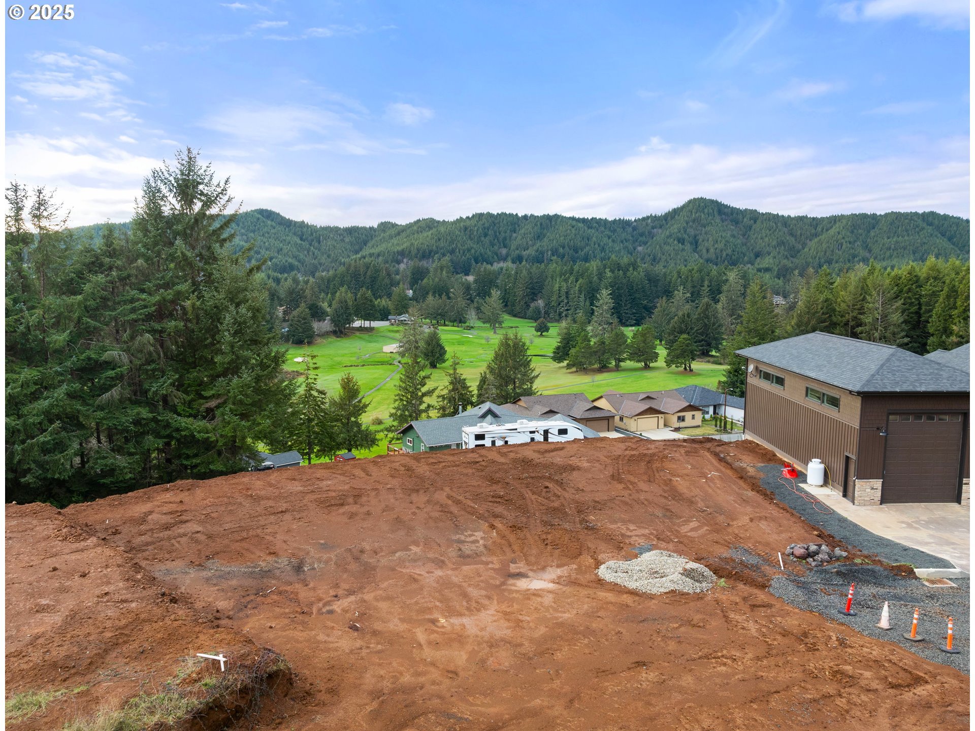 611 Hulton Way Reedsport, OR 97467 - Photo 5 of 8