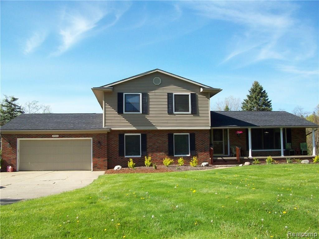 7411 McCandlish Road Grand Blanc, MI 48439 - Photo 2 of 31 100_2425.JPG