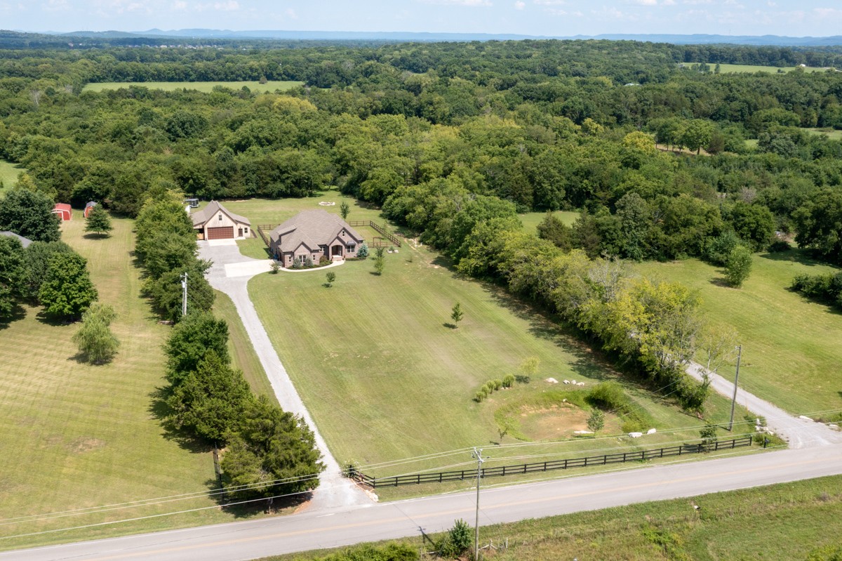 2793 Thompson Road Murfreesboro, TN 37128 - Photo 58 of 62 a view of a swimming pool
