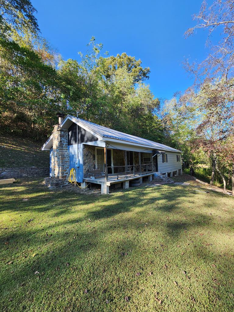 55 Lou Hill Road Hinton, WV 25951 - Photo 1 of 34 Main View