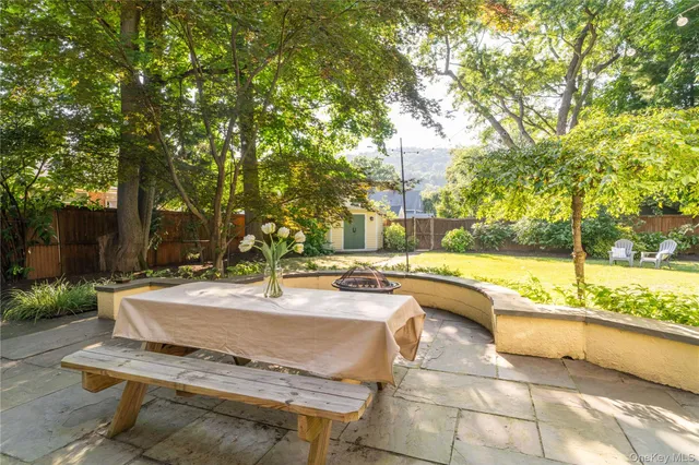 a view of a house with a swimming pool