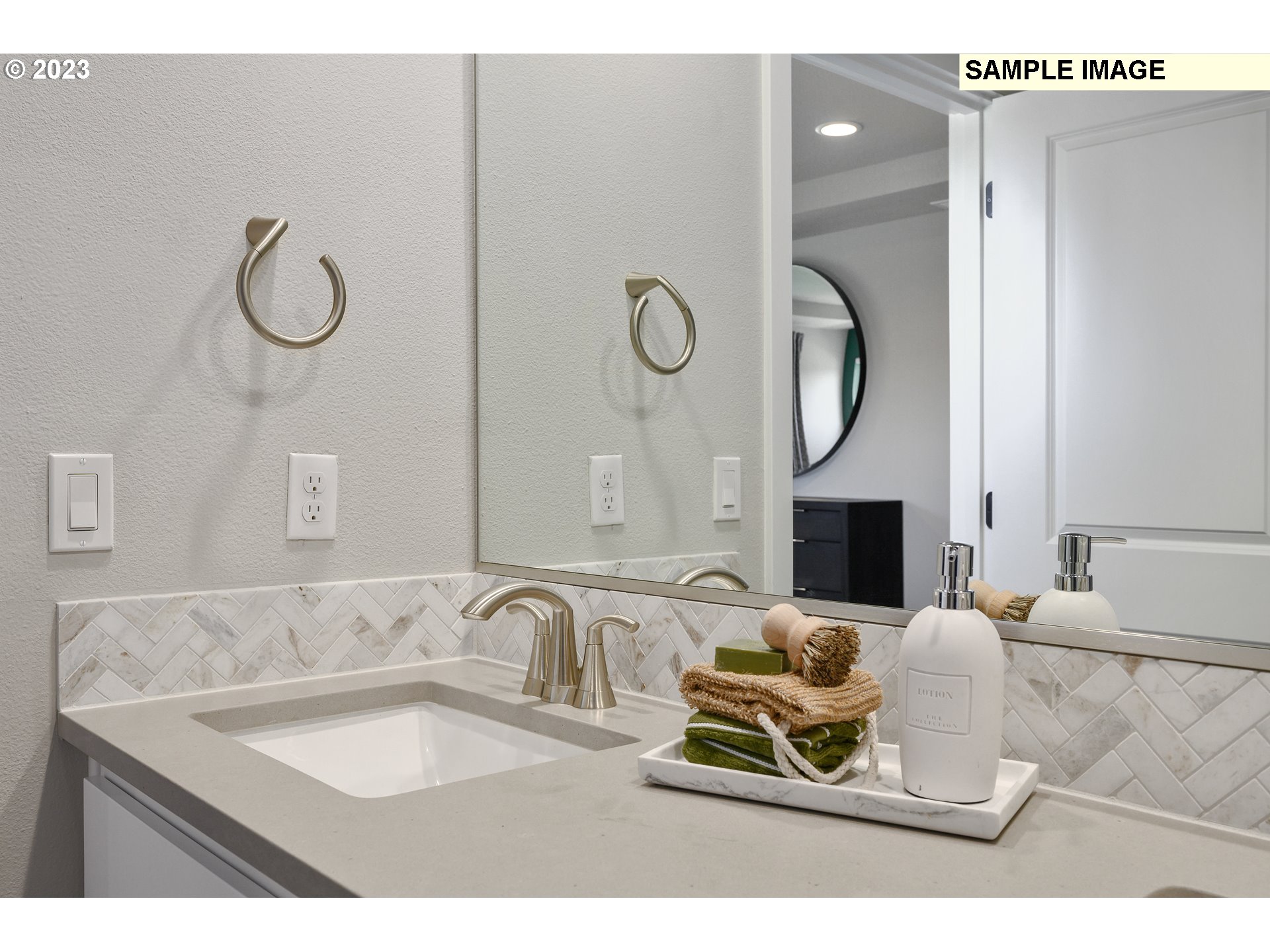 725 North Russet Place, Unit 192 Ridgefield, WA 98642 - Photo 26 of 32