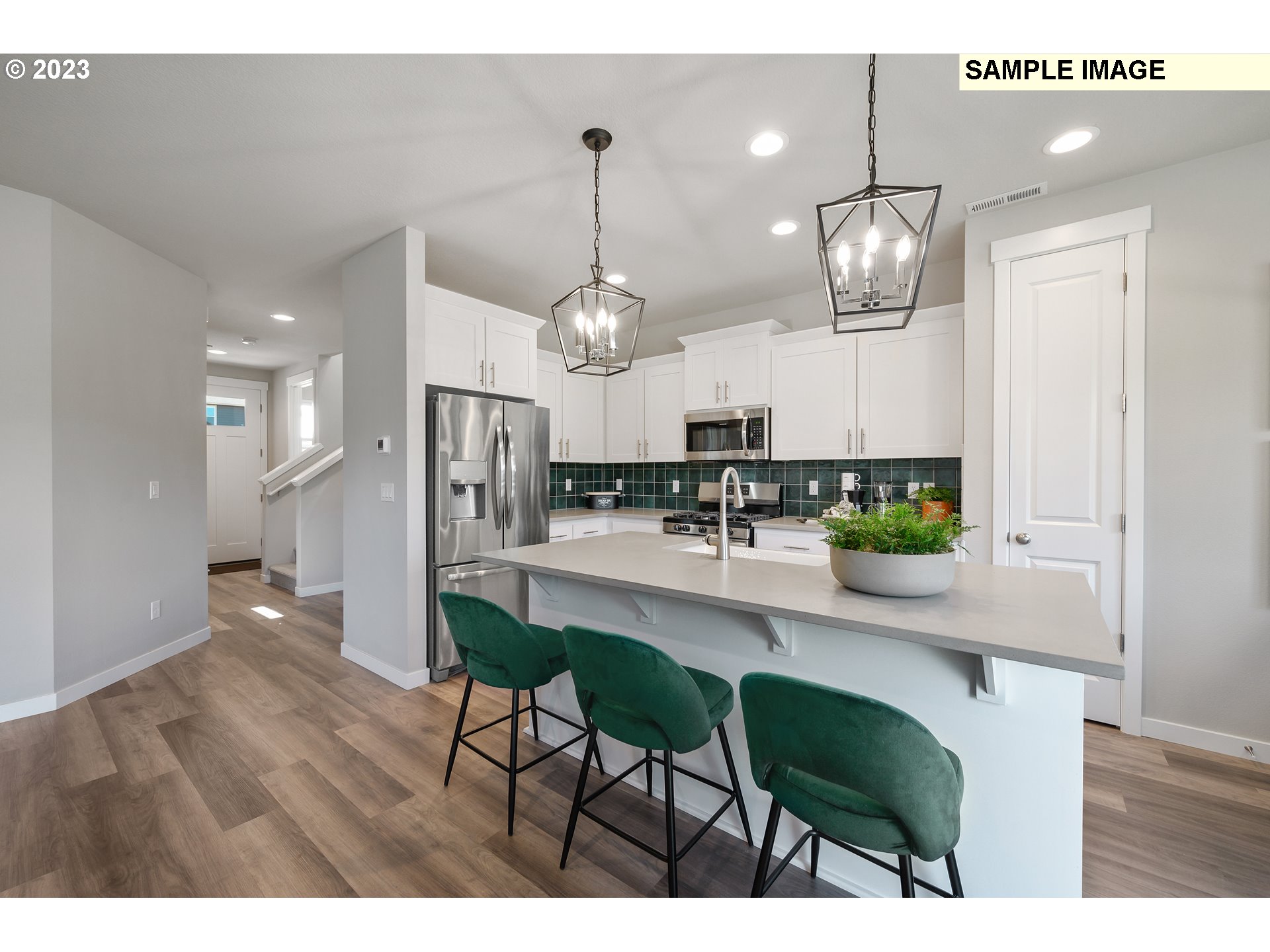 725 North Russet Place, Unit 192 Ridgefield, WA 98642 - Photo 3 of 32